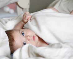 Jakie badania należy wykonać u noworodka – kiedy i dlaczego są one ważne?