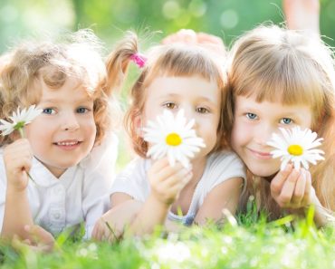Photo "The most common causes of allergies in infants – milk, detergents, pollen?"