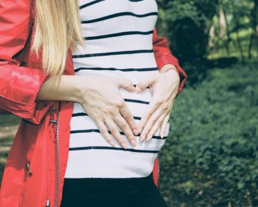 Photo "9 signs that you might be expecting a multiple pregnancy"